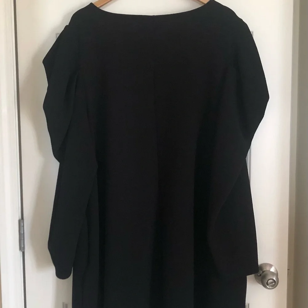 ASOS Design v-neck pleat shoulder dress - Picture 11 of 14